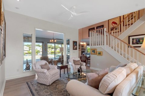 House in New Smyrna Beach, Florida 4 bedrooms, 397.71 sq.m. № 1857616 - photo 15