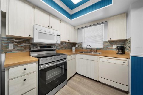 Casa en venta en Bradenton, Florida, 2 dormitorios, 100.33 m2 № 2091958 - foto 8