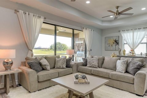 House in LAKEWOOD NATIONAL in Lakewood Ranch, Florida 3 bedrooms, 171.87 sq.m. № 227688 - photo 22