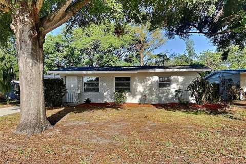 Casa en alquiler en Tampa, Florida, 3 dormitorios, 106.28 m2 № 1740305 - foto 1