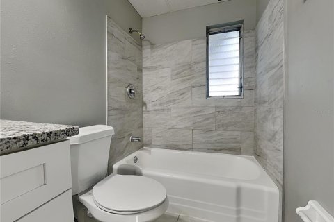 Casa en alquiler en Tampa, Florida, 3 dormitorios, 106.28 m2 № 1740305 - foto 13