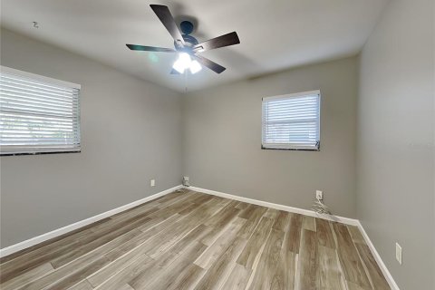 Casa en alquiler en Tampa, Florida, 3 dormitorios, 106.28 m2 № 1740305 - foto 9
