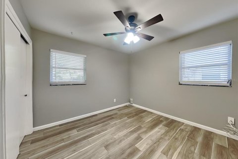 Casa en alquiler en Tampa, Florida, 3 dormitorios, 106.28 m2 № 1740305 - foto 8