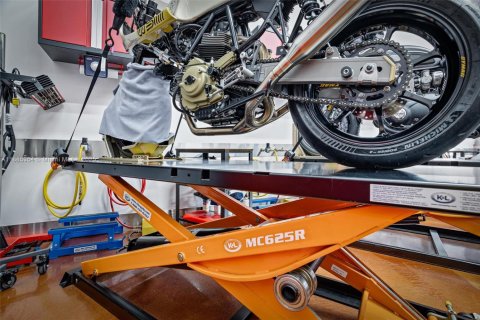 Immobilier commercial à vendre à Miami, Floride № 1931573 - photo 23