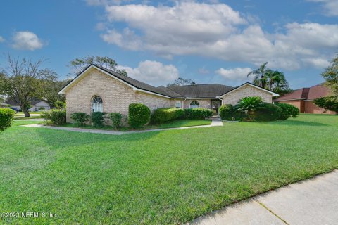 House in Jacksonville, Florida 3 bedrooms, 171.59 sq.m. № 820628 - photo 1