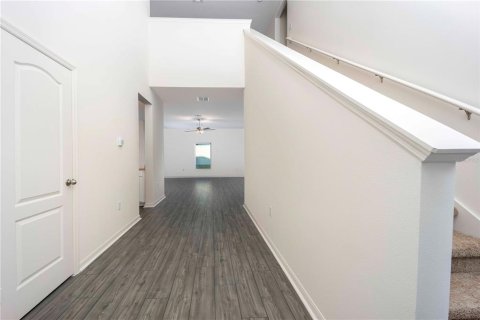 House in Astatula, Florida 5 bedrooms, 228.63 sq.m. № 1522803 - photo 8