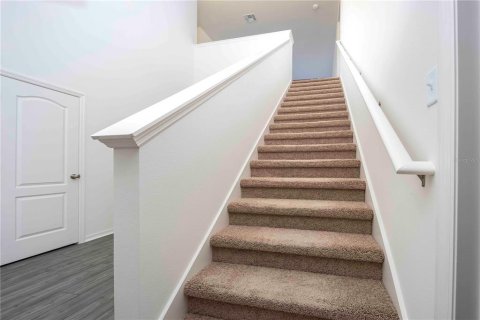 House in Astatula, Florida 5 bedrooms, 228.63 sq.m. № 1522803 - photo 16