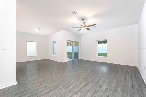 House in Astatula, Florida 5 bedrooms, 228.63 sq.m. № 1522803 - photo 7
