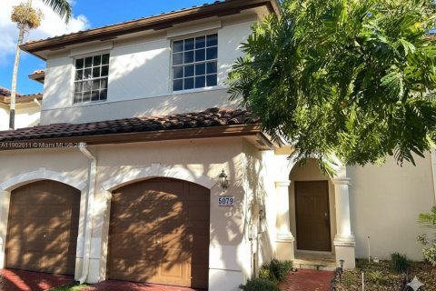 Townhouse in Miramar, Florida 3 bedrooms, 148.74 sq.m. № 1954081 - photo 5