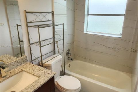 Copropriété à louer à Coral Springs, Floride: 2 chambres № 1966353 - photo 14