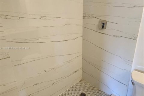 Copropriété à louer à Coral Springs, Floride: 2 chambres № 1966353 - photo 12