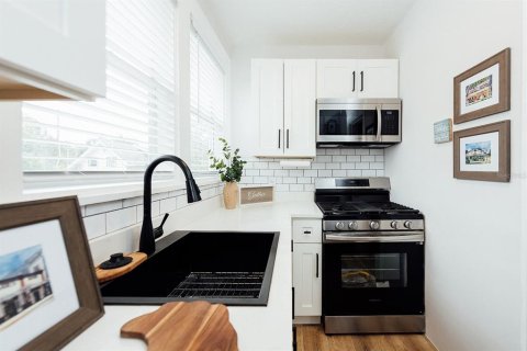 Apartamento en alquiler en Saint Petersburg, Florida, 1 dormitorio, 55.74 m2 № 1853785 - foto 8