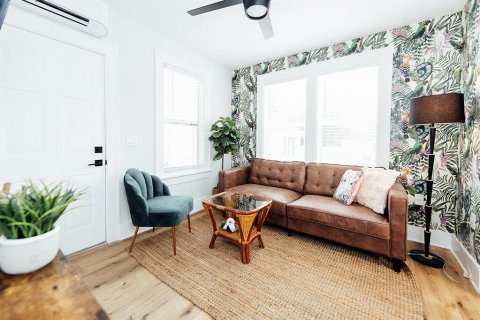 Apartamento en alquiler en Saint Petersburg, Florida, 1 dormitorio, 55.74 m2 № 1853785 - foto 3