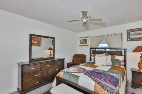Condo in Sun City Center, Florida, 2 bedrooms  № 1837771 - photo 26