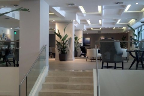 Condo in Miami Beach, Florida, 1 bedroom  № 1962370 - photo 22
