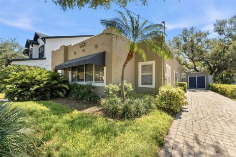House in Tampa, Florida 3 bedrooms, 130.06 sq.m. № 2235400 - photo 3
