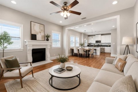 House in Tampa, Florida 3 bedrooms, 130.06 sq.m. № 2235400 - photo 4