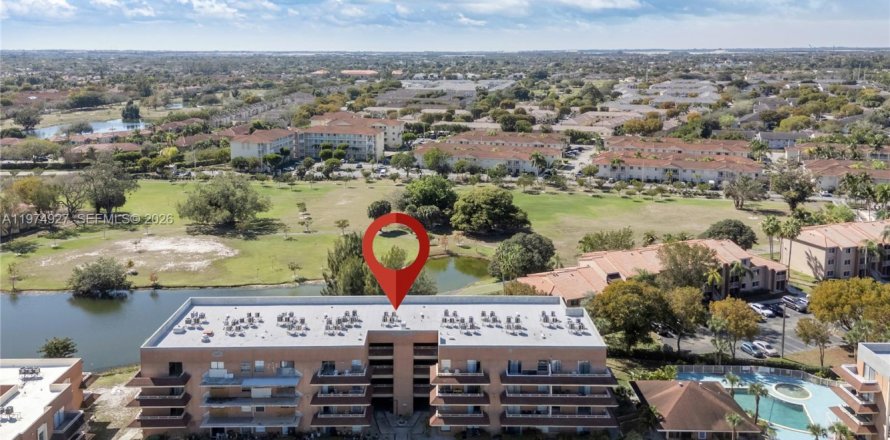 Кондоминиум с 1 спальней в Хайалиа, Флорида № 2036161