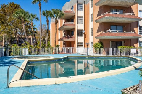 Купить кондоминиум в Хайалиа, Флорида 1 спальня, 61.32м2, № 2036161 - фото 6