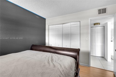 Купить кондоминиум в Хайалиа, Флорида 1 спальня, 61.32м2, № 2036161 - фото 17