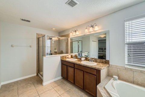 House in Winter Garden, Florida 6 bedrooms, 252.14 sq.m. № 1612604 - photo 21