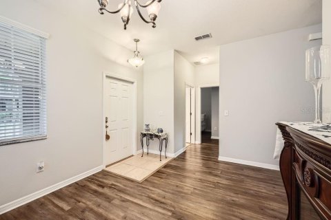 House in Winter Garden, Florida 6 bedrooms, 252.14 sq.m. № 1612604 - photo 5