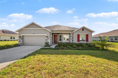House in Mount Dora, Florida 3 bedrooms, 225.85 sq.m. № 2224725