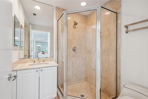 Снять в аренду кондоминиум в Ки-Бискейн, Флорида 3 спальни, 206.24м2, № 2034643 - фото 13