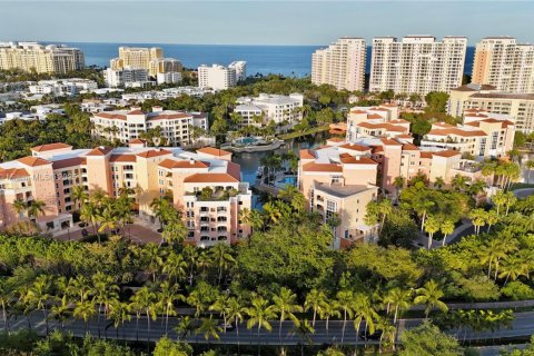 Снять в аренду кондоминиум в Ки-Бискейн, Флорида 3 спальни, 206.24м2, № 2034643 - фото 18