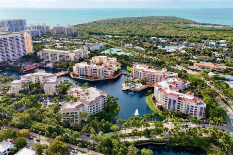 Снять в аренду кондоминиум в Ки-Бискейн, Флорида 3 спальни, 206.24м2, № 2034643 - фото 23