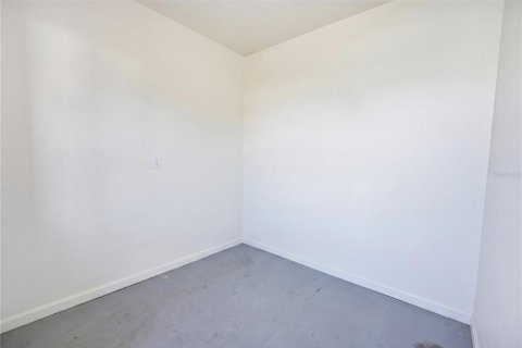 Villa ou maison à vendre à Apopka, Floride: 4 chambres, 117.06 m2 № 2416299 - photo 16