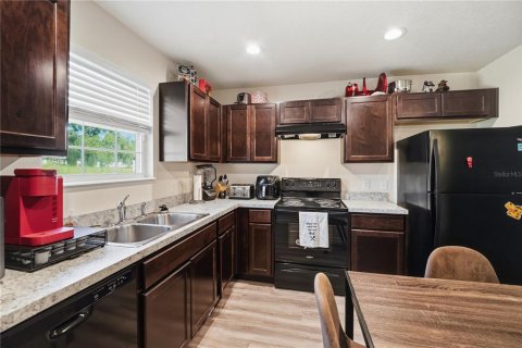 Villa ou maison à vendre à Apopka, Floride: 4 chambres, 117.06 m2 № 2416299 - photo 8