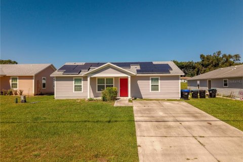 Villa ou maison à Apopka, Floride 4 chambres, 117.06 m2 № 2416299