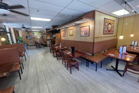Propiedad comercial en venta en Clearwater, Florida № 1886432 - foto 3