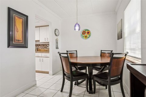 Copropriété à vendre à Tampa, Floride: 2 chambres, 97.55 m2 № 1910379 - photo 10