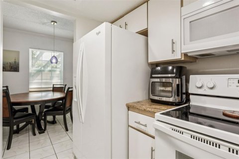 Copropriété à vendre à Tampa, Floride: 2 chambres, 97.55 m2 № 1910379 - photo 14