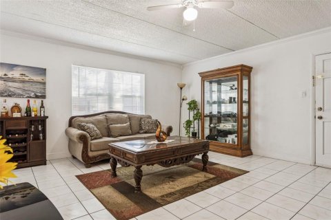 Copropriété à vendre à Tampa, Floride: 2 chambres, 97.55 m2 № 1910379 - photo 6