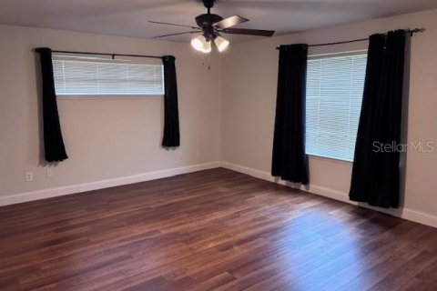 Casa en venta en Chiefland, Florida, 3 dormitorios, 198.16 m2 № 1904262 - foto 8