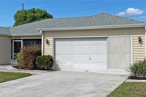 House in Lakeland, Florida 2 bedrooms, 111.2 sq.m. № 1829899 - photo 1