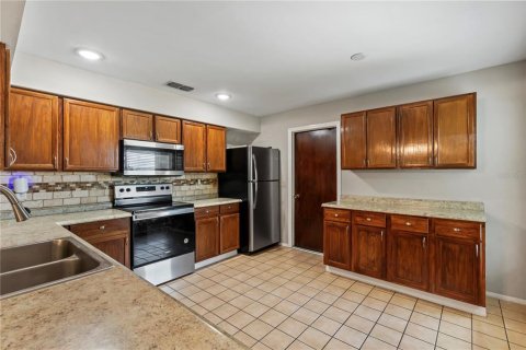 House in Deltona, Florida 3 bedrooms, 179.3 sq.m. № 1879181 - photo 9