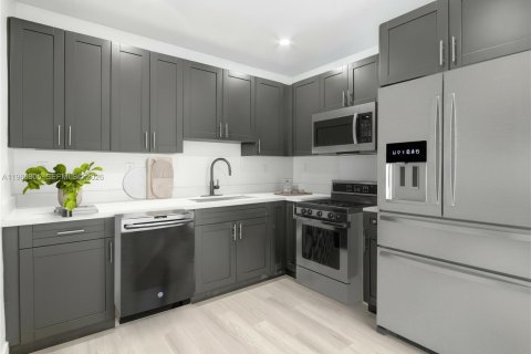 Купить виллу или дом в Майами, Флорида 1 комната, 152.55м2, № 2044982 - фото 6