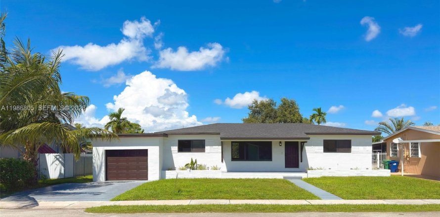 Дом в Майами, Флорида 1 комната, 152.55м2 № 2044982