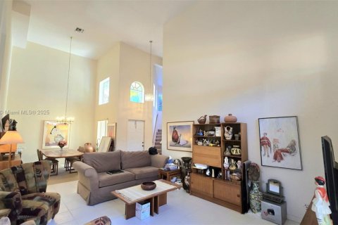 House in Plantation, Florida 3 bedrooms, 203.18 sq.m. № 1741967 - photo 23