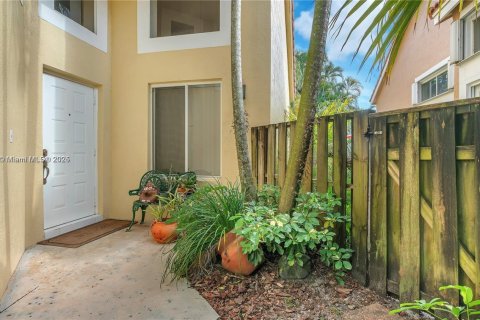 House in Plantation, Florida 3 bedrooms, 203.18 sq.m. № 1741967 - photo 8