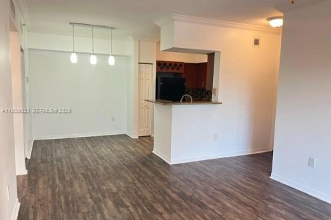 Снять в аренду кондоминиум в Пемброк-Пайнс, Флорида 1 спальня, 64.1м2, № 1999093 - фото 4