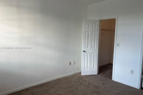 Снять в аренду кондоминиум в Пемброк-Пайнс, Флорида 1 спальня, 64.1м2, № 1999093 - фото 10