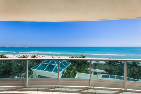 Condominio en venta en Miami Beach, Florida, 3 dormitorios, 191.38 m2 № 1697855 - foto 5