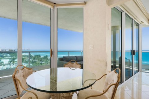 Condominio en venta en Miami Beach, Florida, 3 dormitorios, 191.38 m2 № 1697855 - foto 17