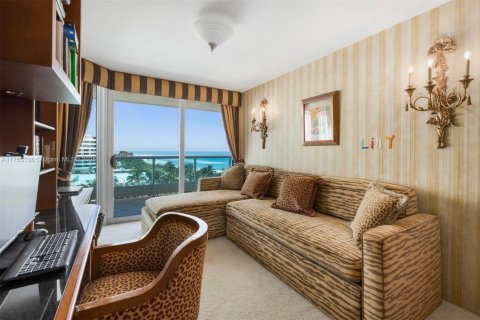 Condominio en venta en Miami Beach, Florida, 3 dormitorios, 191.38 m2 № 1697855 - foto 28