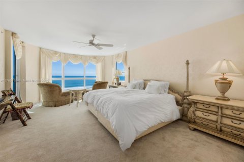 Condominio en venta en Miami Beach, Florida, 3 dormitorios, 191.38 m2 № 1697855 - foto 20